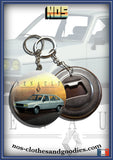 Badge /Magnet / porte clé décapsuleur Renault R30 1982 gris métallisé