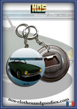 Badge / magnet / porte clé décapsuleur Triumph TR6 verte